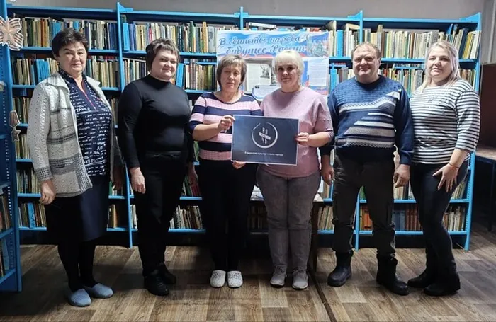 i - 2025-11-04T230753.403